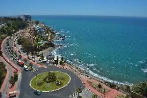Flatotel Internacional 5* 贝纳尔马德纳
